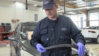 Peugeot 307 - Cómo cambiar la escobilla del limpiaparabrisas delantero