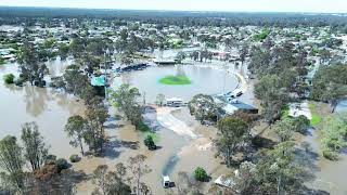 Flooding view of Main st and Echuca road