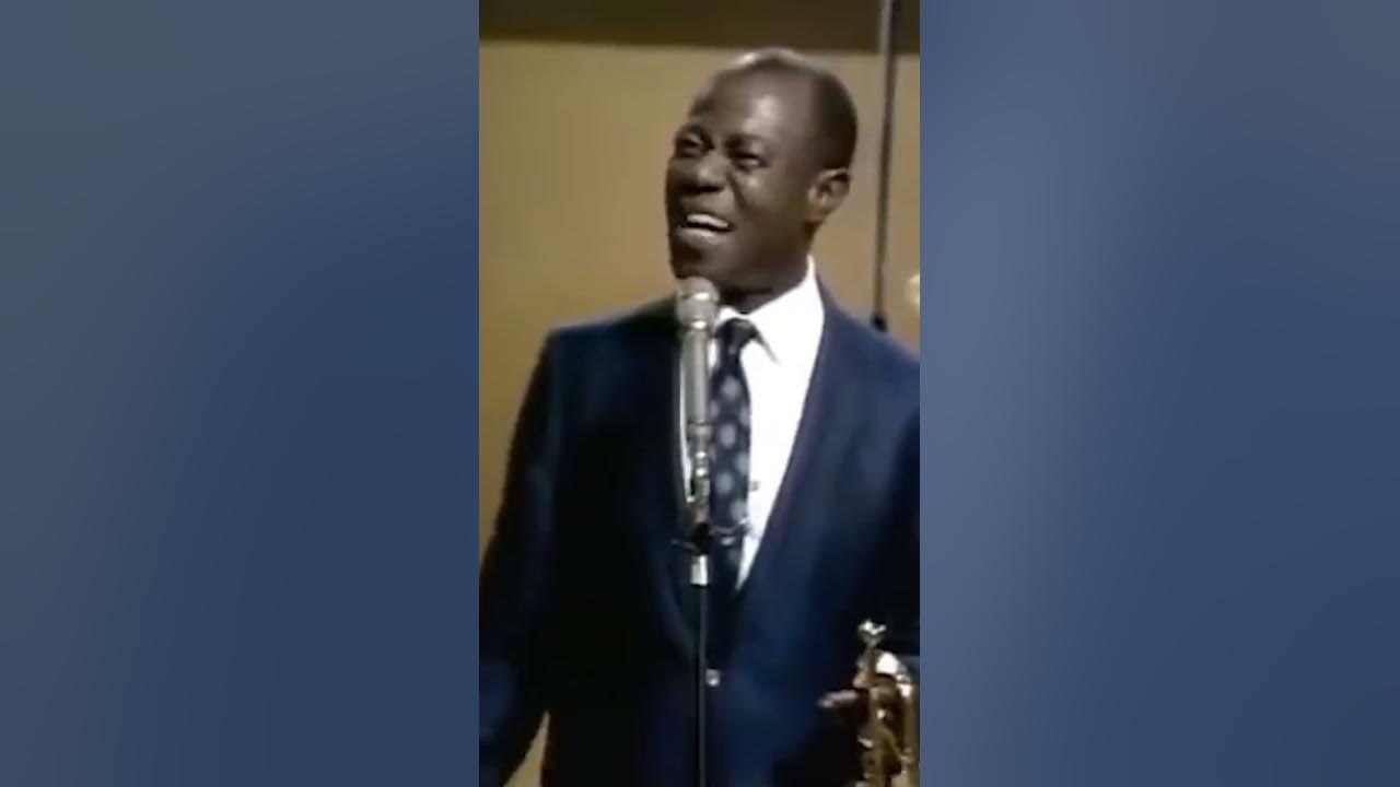 Louis Armstrong - What A Wonderful World (live in 1967) #shorts #louisarmstrong #jazzchristmas