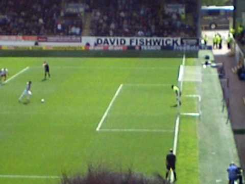 Burnley V Bristol City 03/05/09 Graham Alexander 1...