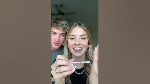 We’re pregnant!