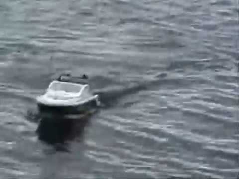 Fishing with remote control boat - YouTube