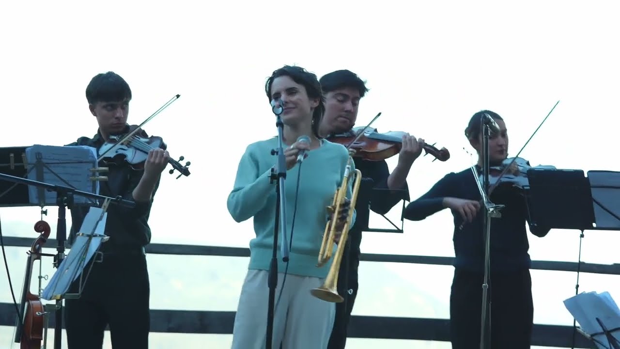 Concierto al aire libre de Andrea Motis & Camerata Papageno - febrero 2024