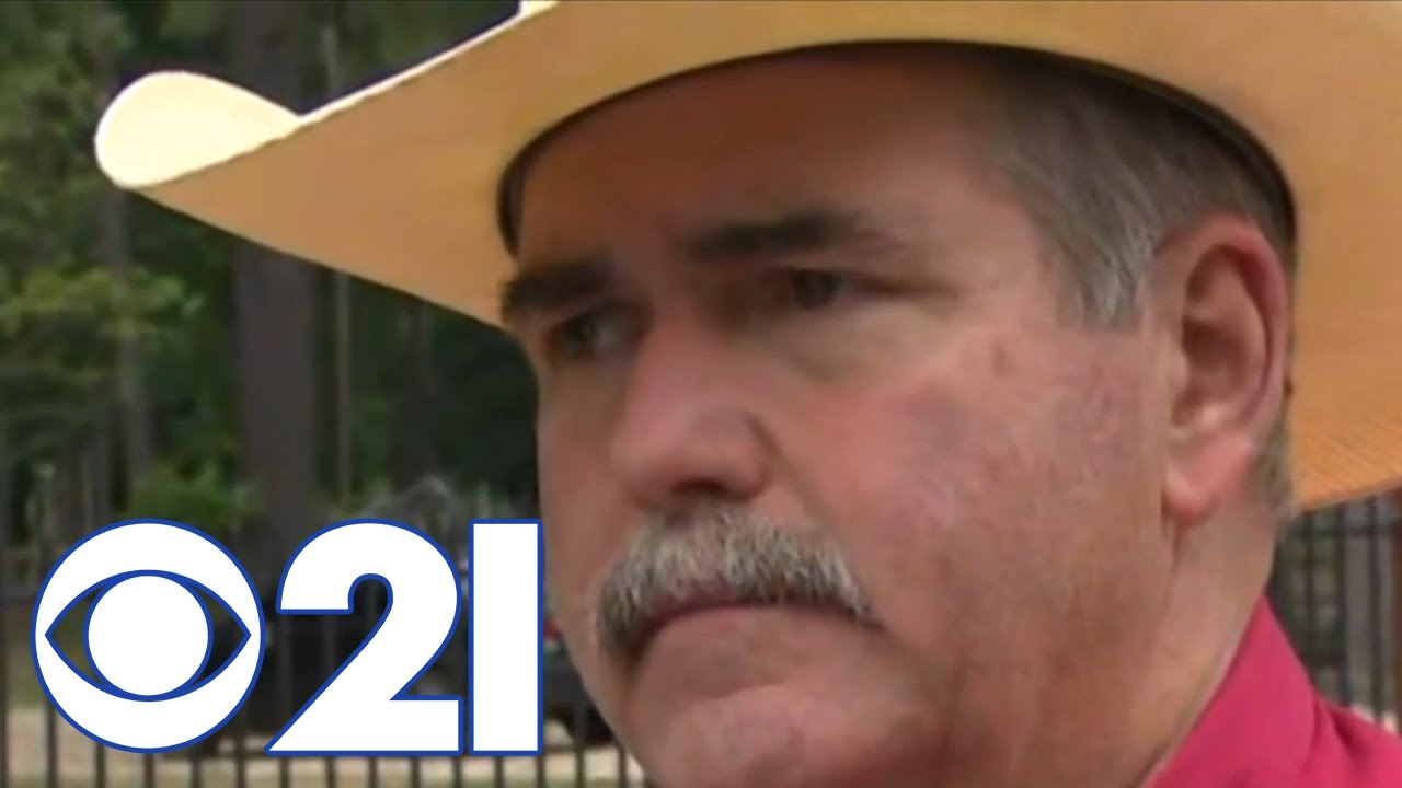 Massive manhunt underway for shooter who killed 5 - YouTube