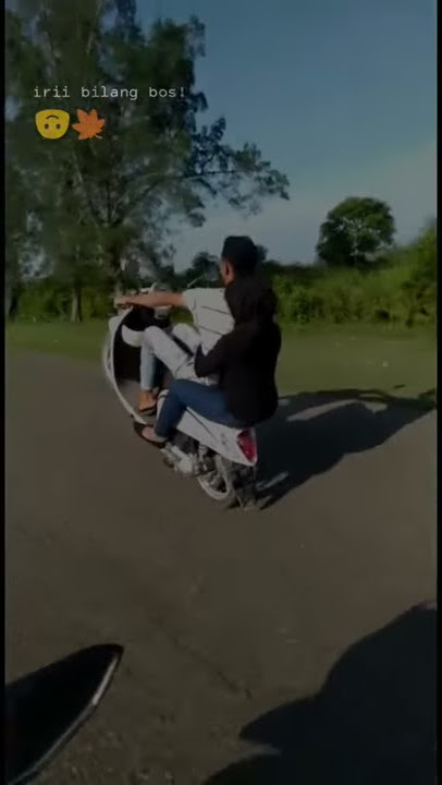 Stending Scoopy Sama Pacar