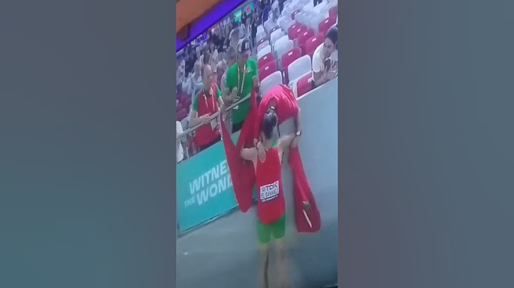 #سفيان #البقالي⁦🇲🇦⁩🥇⁦🇲🇦⁩ #يشارك بدموعه #فرحه #التتويج مع الجالية الحاضرة #shorts #الرياضة #المغرب