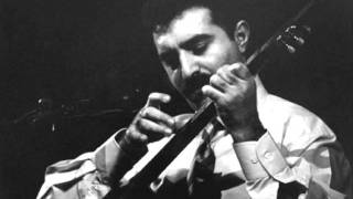 Video thumbnail of "Erdal Erzincan - Medet"