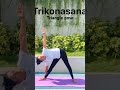 Trikonasana(Triangle pose)#stretches #hamstrings #calves#chest #spine #releive#backpain #neckpa👍🏻