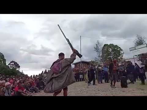Gun Surrendering in Papua New Guinea