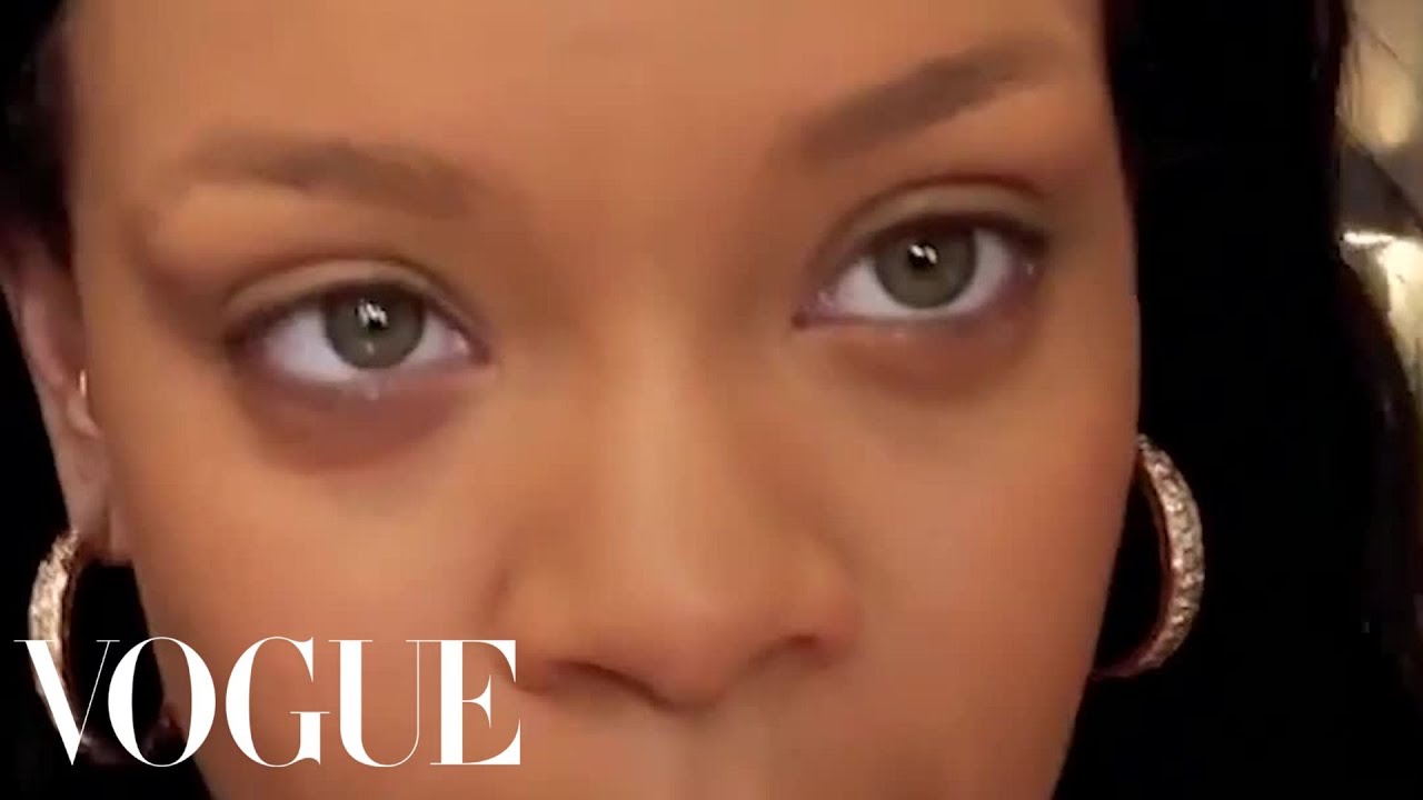 Rihanna's Guide to Contouring