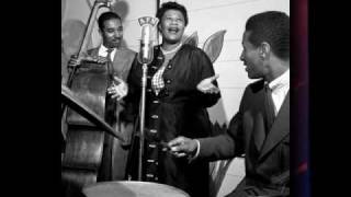 Watch Ella Fitzgerald The One I Love Belongs To Somebody Else video