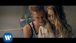 CODY SIMPSON - SURFBOARD [Official Video]  - Durasi: 3:41. 