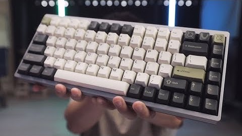 KBD75v2 with Drop Holy Pandas Build Stream