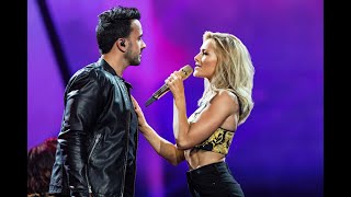 Helene Fischer &amp; Luis Fonsi - Despacito at Helene Fischer Show with Dual Synchronized Lyrics