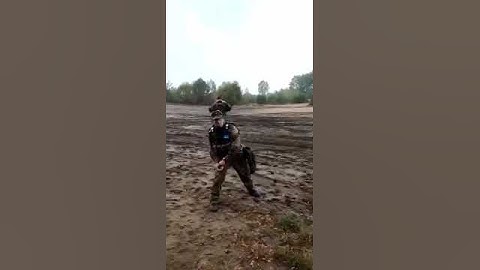В Эстонии во время учений НАТО эстонский военный вспомнил русский язык.