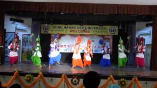 apeejay college bhangra performance interzone at gndu youth festival 2014