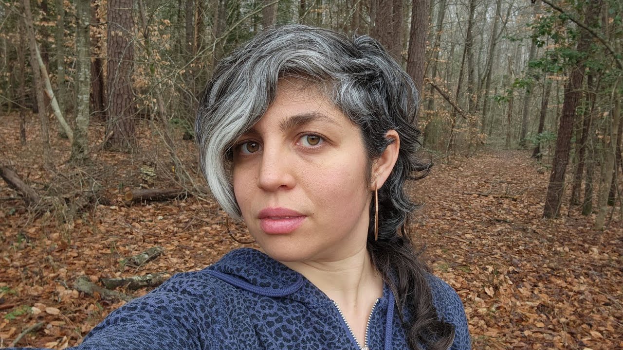 Por qué compartir mi vida en YouTube (buscando un hogar en el bosque)