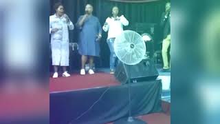 Axola Tshandu - Wena Wafela Aboni × Ndikhokhele (Live)