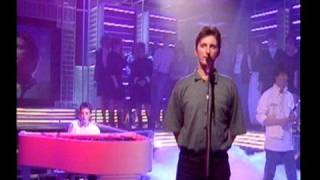Billy Bragg featuring Cara Tivey - She&#39;s Leaving Home (TOTP)