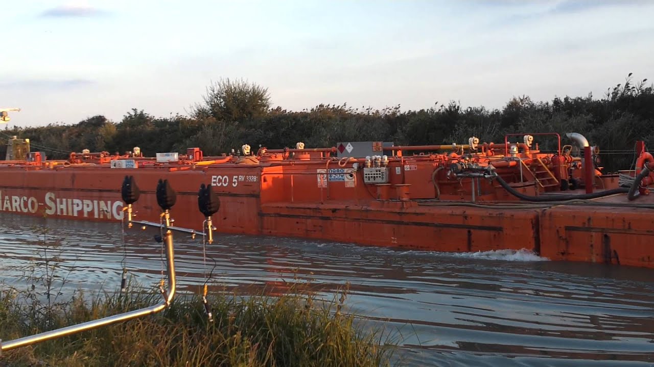 BETTOLINA SUL CANAL BIANCO