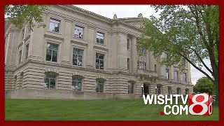 Deputies kill Plainfield man who fired at inmates outside Danville courthouse