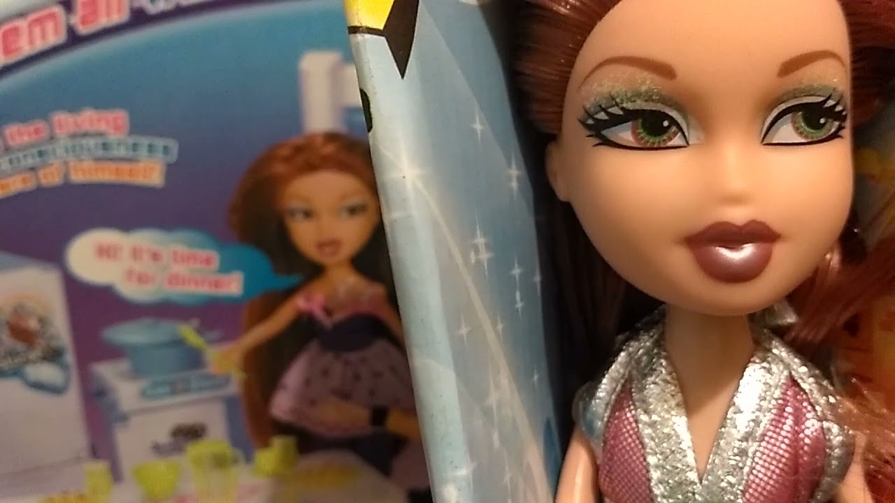 Кукла подделка  Братц с кухней - набор из 2000-х!