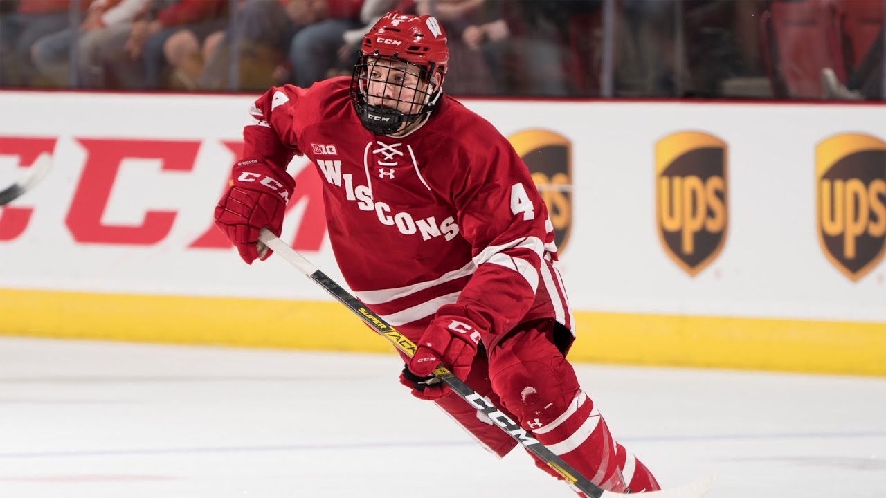 Hockey Canada on X: The hamlet of Bragg Creek, Alta. (pop. 589) is home to  an NHL draft pick … the @EdmontonOilers select Dylan Holloway with the 14th  overall pick. #NHLDraft