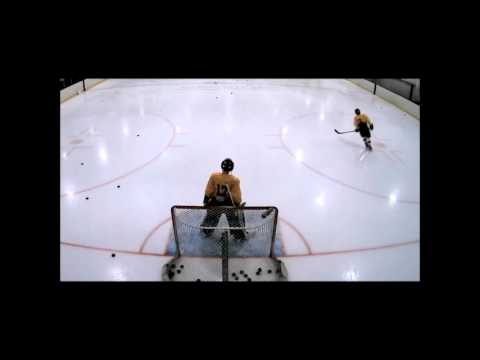 Video: Yuav Ua Li Cas Ua Feints Hauv Hockey