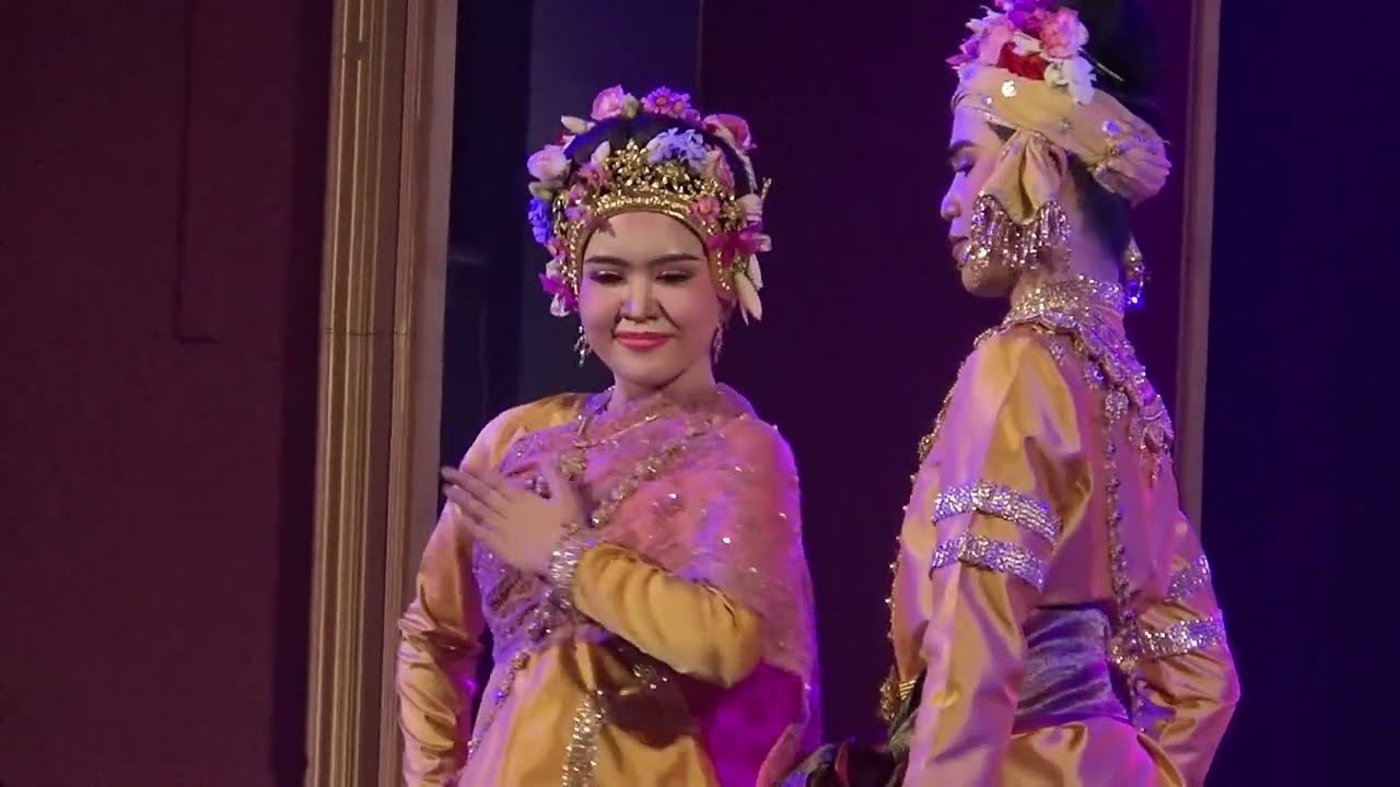 ฟ้อนรัก โดย มหาวิทยาลัยเชียงใหม่ - งานดนตรีไทยอุดมศึกษา ครั้งที่ ๔๘ 'ธ สถิตในดวงใจนิรันดร์'