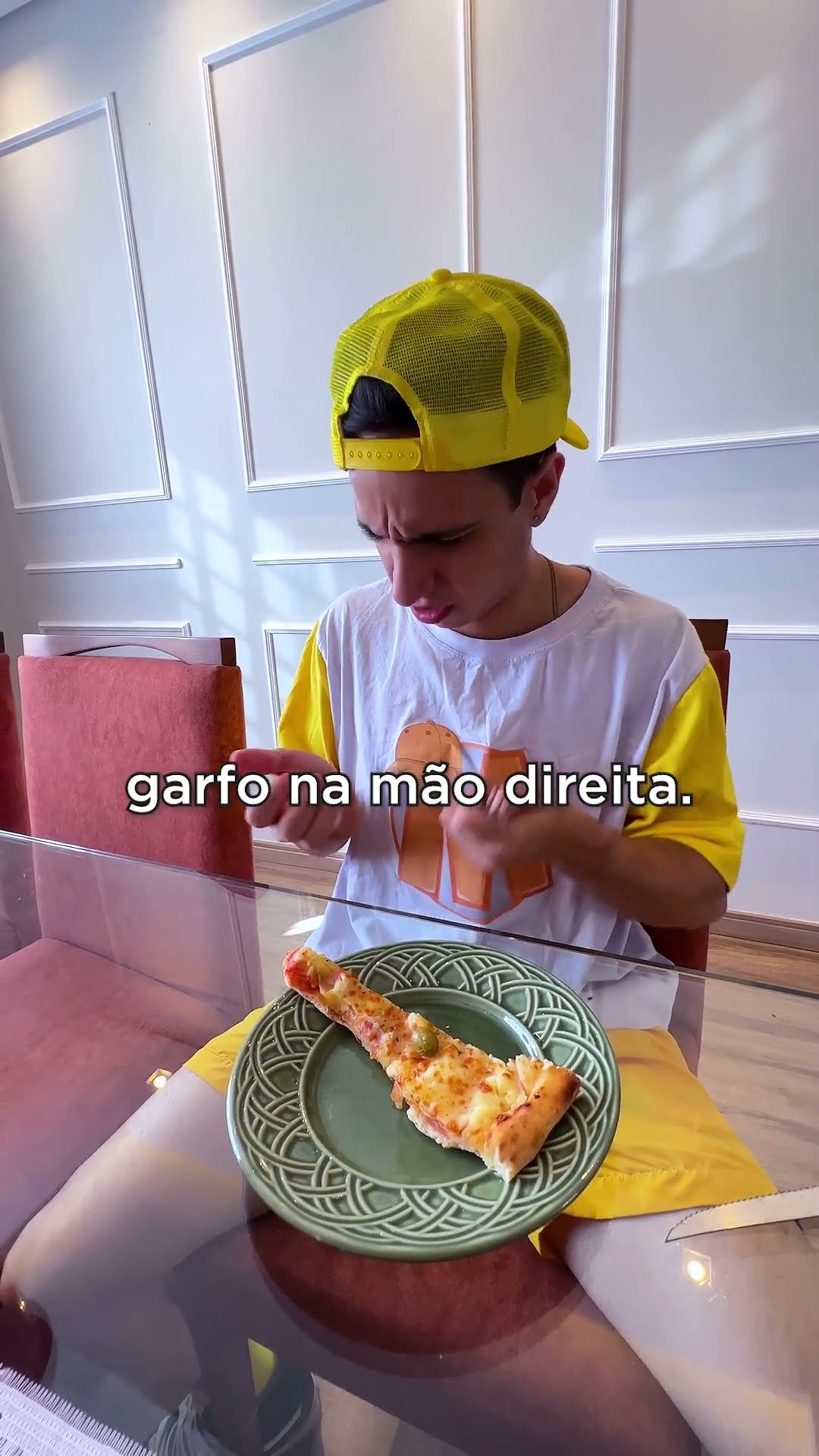 BOAS MANEIRAS NA MESA DE JANTAR
