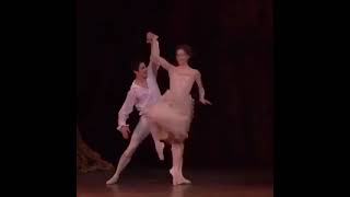 “@marianelanunezofficial & @fbonelliuk  @royaloperahouse In love with this Pas de deux from “Manon”