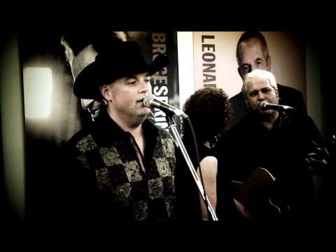 Gord Bamford on the eastern leg of his "Is It Friday Yet?" tour!