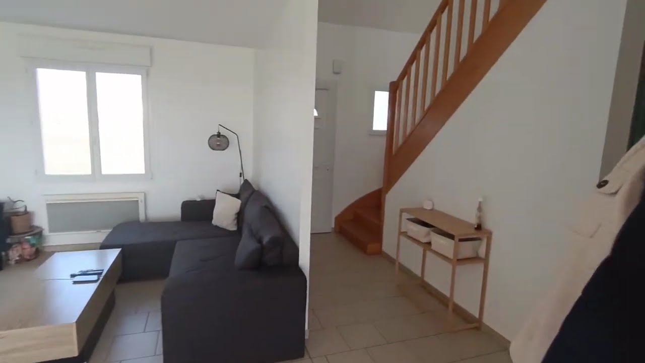 Pavillon 3 chambres + garage à Coisy. 995€/mois CC