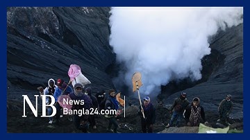 Thousands climb Indonesian volcano for ritual sacrifice