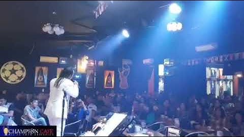 Erick sihotang live di @champion cafe medan