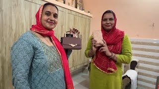 Gift Me Aaye Kitne Sundar Purse 😍️ Pal Family Vlogs