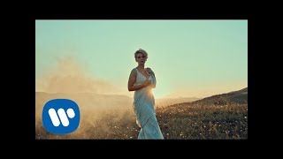 Video voorbeeld van "Tereza Mašková - O Nás Dvou (Official Video)"