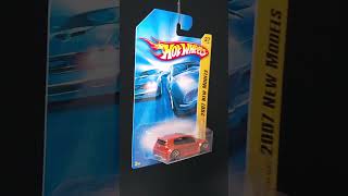 SHORTS: Hot Wheels Volkswagen Golf GTI YLW