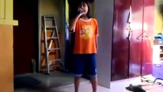 Budak kecik nyanyi lagu ziana zain..layyaaann