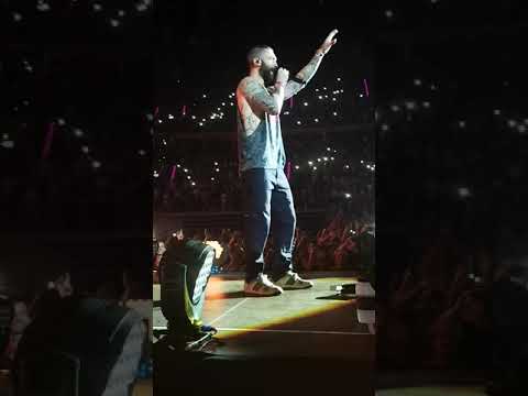 Girls like you Maroon 5 Kraków 2019