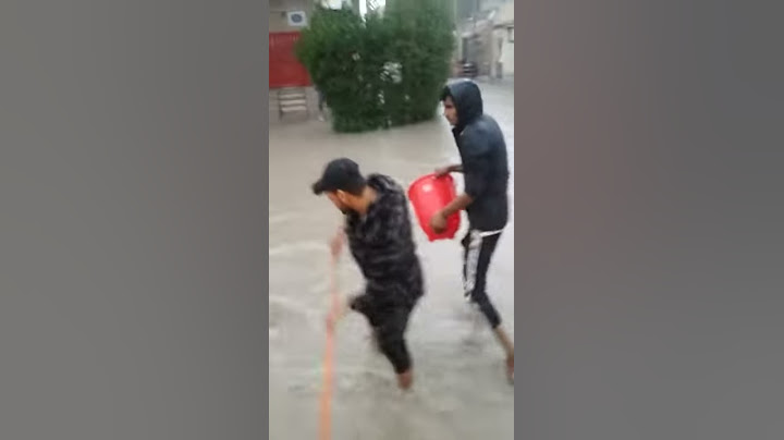 تحشيش عراقي بعد سقوط الأمطار لبضع دقائق تسبب في الفيضانات