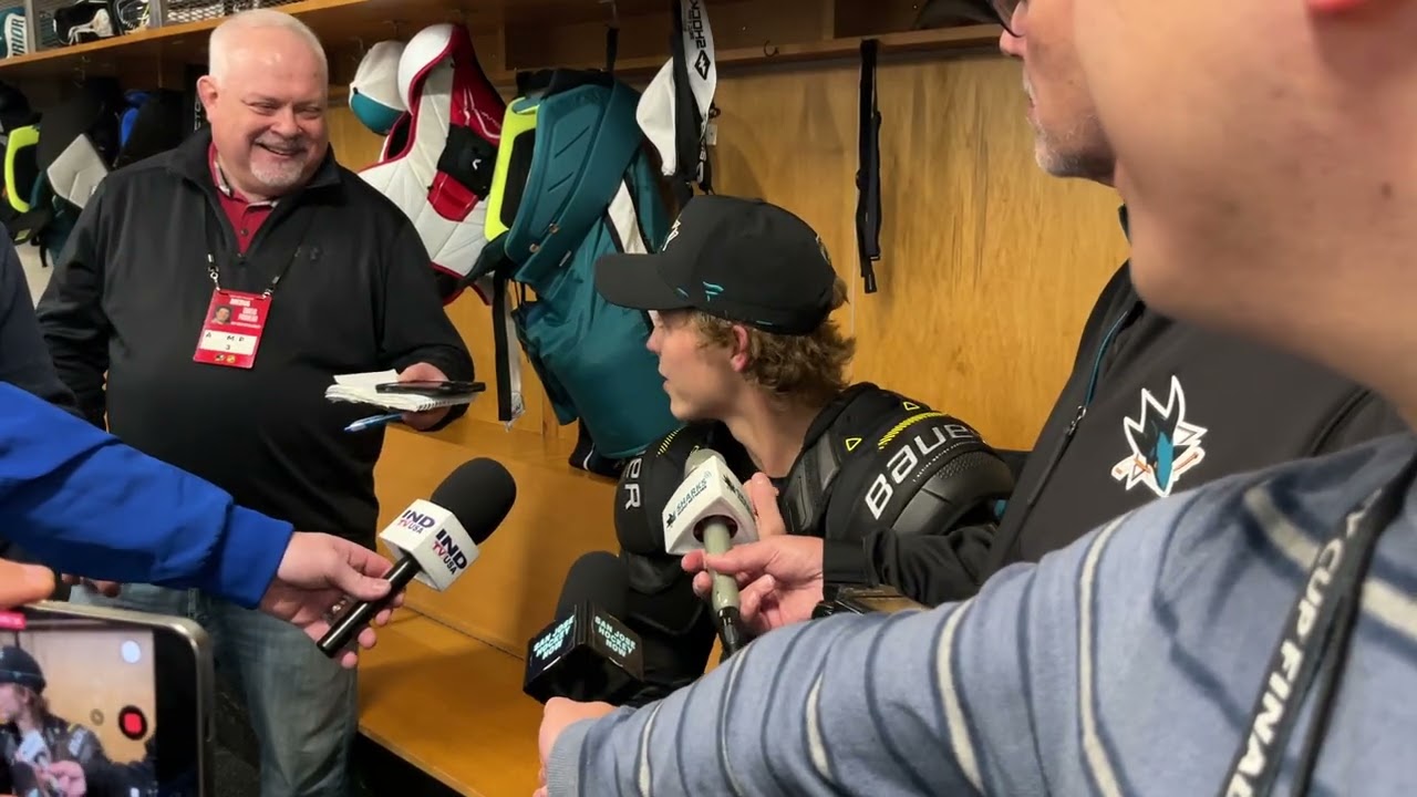 Smith on 1st Time Playing Center in a Long Time | San Jose Sharks Practice (10.9.26)