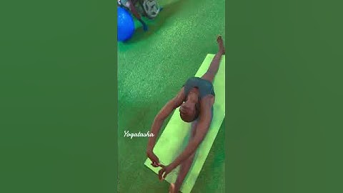 How i perfected my middle split #yoga #motivation #flexibility #yogastretches #improveflexibility