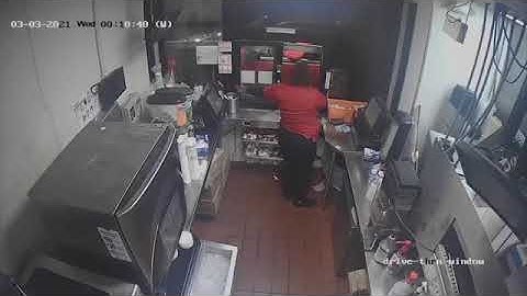 Fast-food employee shoots at customers over missing curly fries: suit
