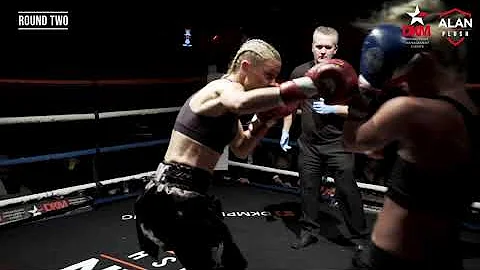 Round 11 - Fight 14   Carley Mackenzie vs Laura Fa...