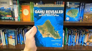OAHU REVEALED THE ULTIMATE GUIDE TO HONOLULU WAIKIKI & BEYOND TRAVEL GUIDE BOOK CLOSE UP INSIDE LOOK