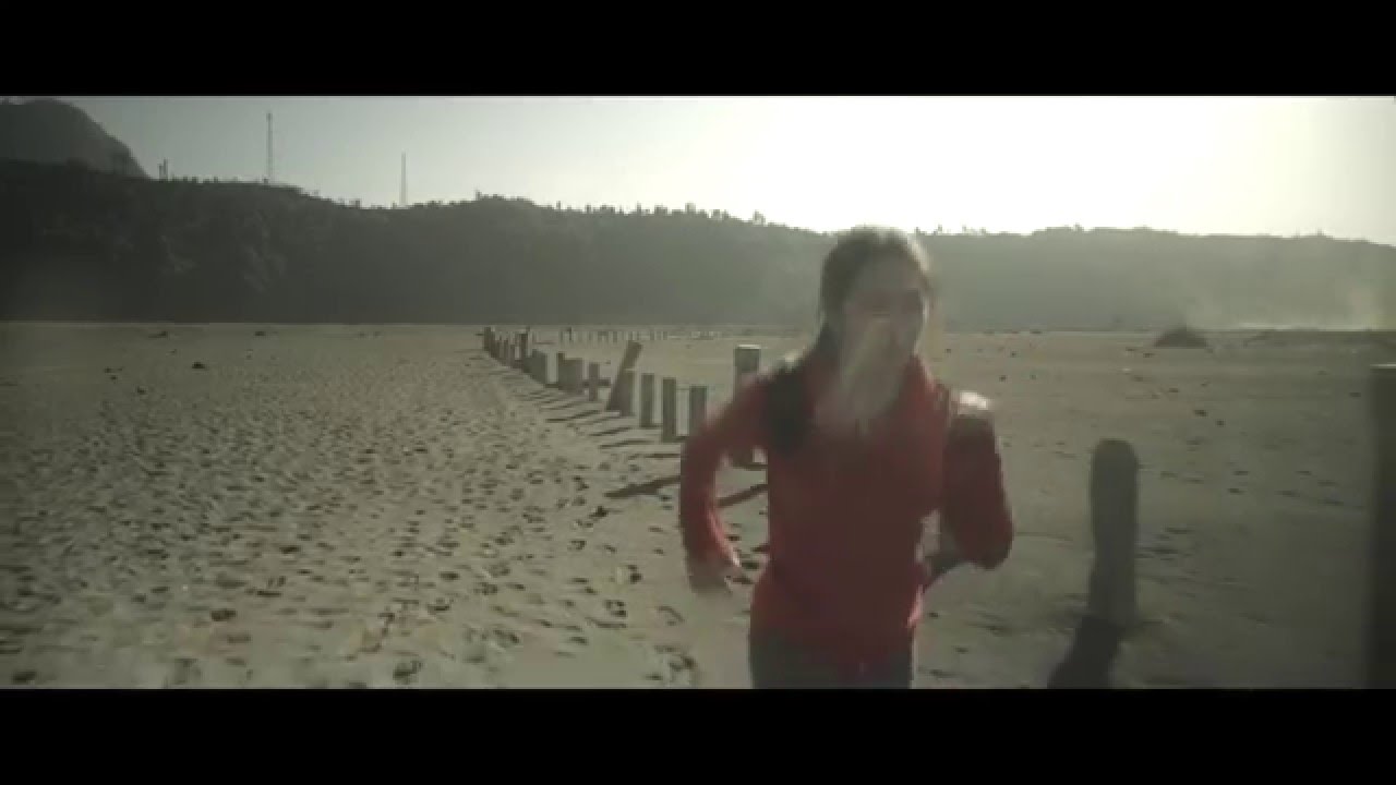 Dia Tahu - Maria Shandi (Official Music Video)