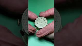 Restoration of a 1940&#39;s 18ct Gold SUISSIE Chronograph Watch