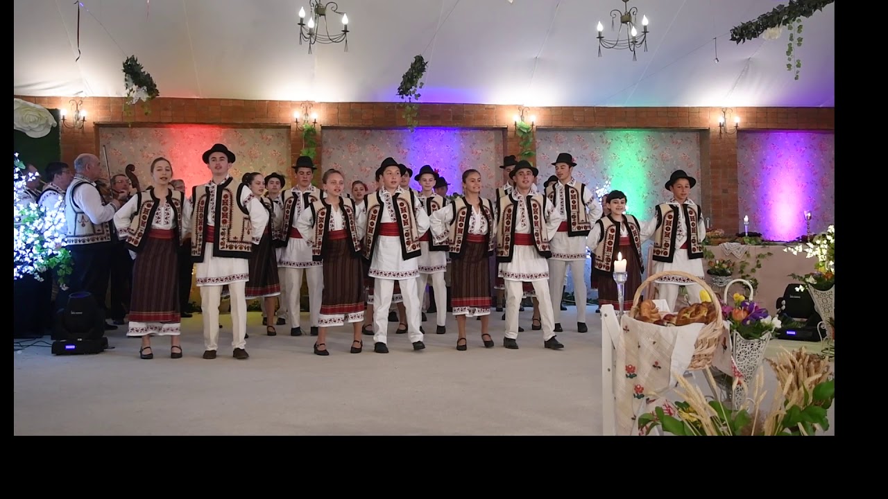 ANSAMBLUL FOLCLORIC CORAGHEASCA DIN DELENI