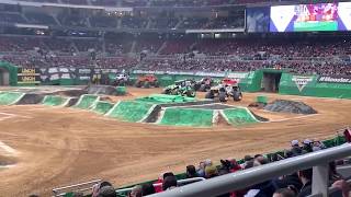 St.Louis Monster Jam Max D vr Grave Digger Racing Semi Finals HD + Good Seats screenshot 5